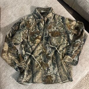 YXL button up camouflage shirt